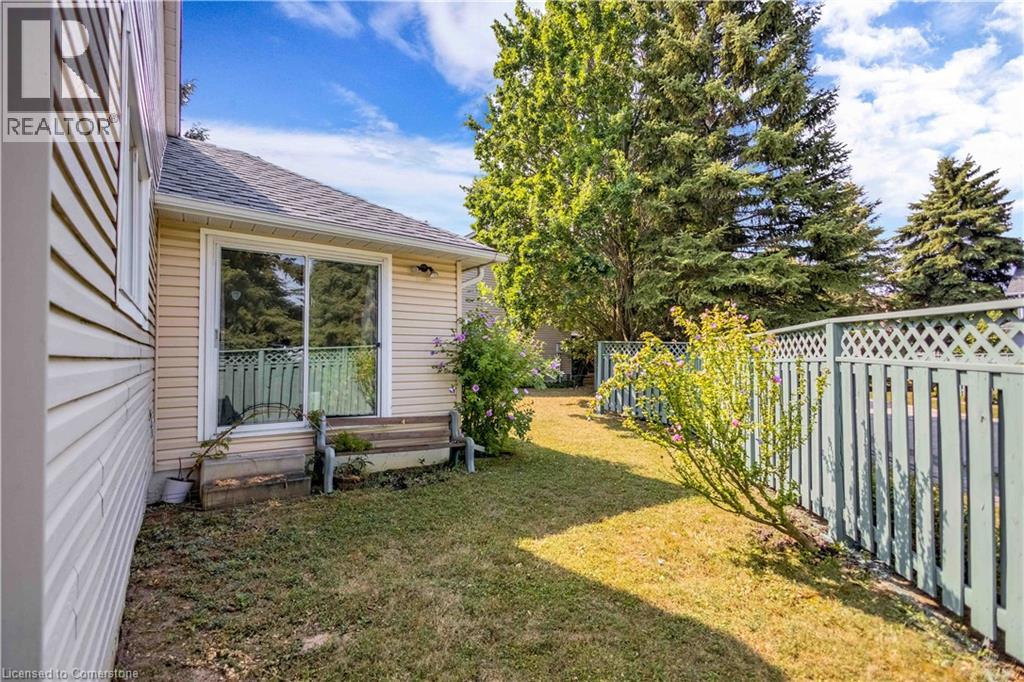 Photo 29 of 375 Silverbirch Boulevard, Hamilton ON