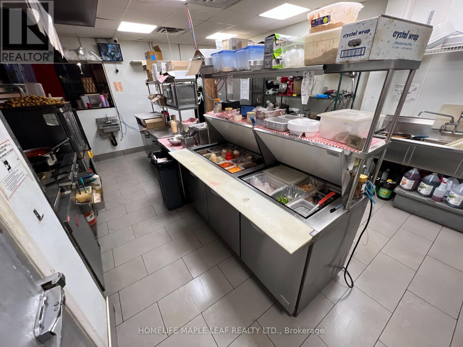 Photo 2 of 5 168 Kennedy Road S, Brampton ON