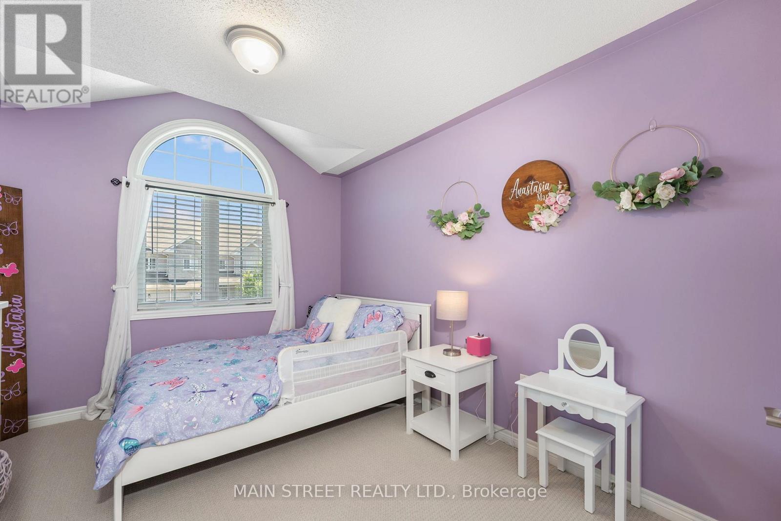 Photo 15 of 10 Prosser Crescent, Georgina ON