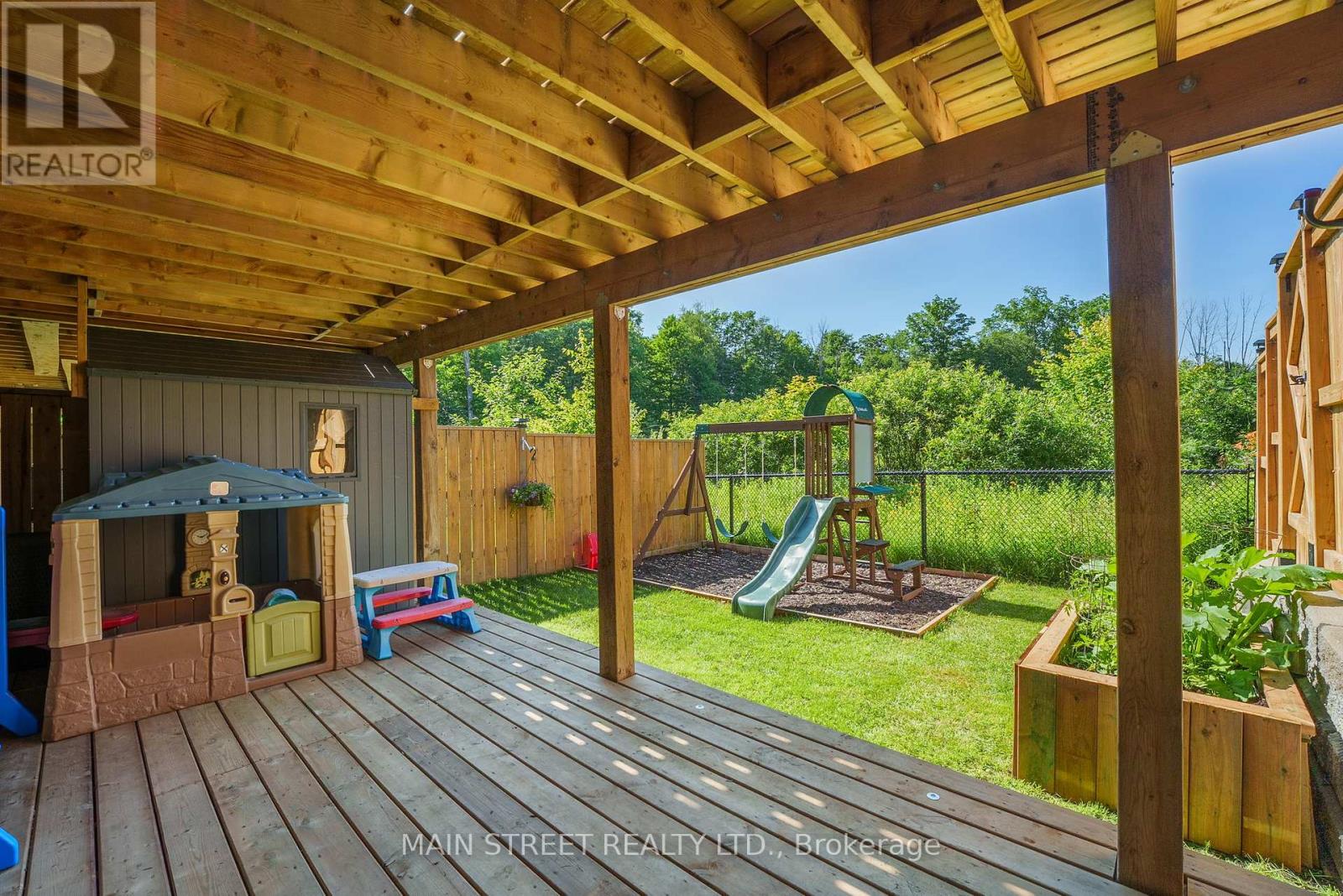 Photo 25 of 10 Prosser Crescent, Georgina ON