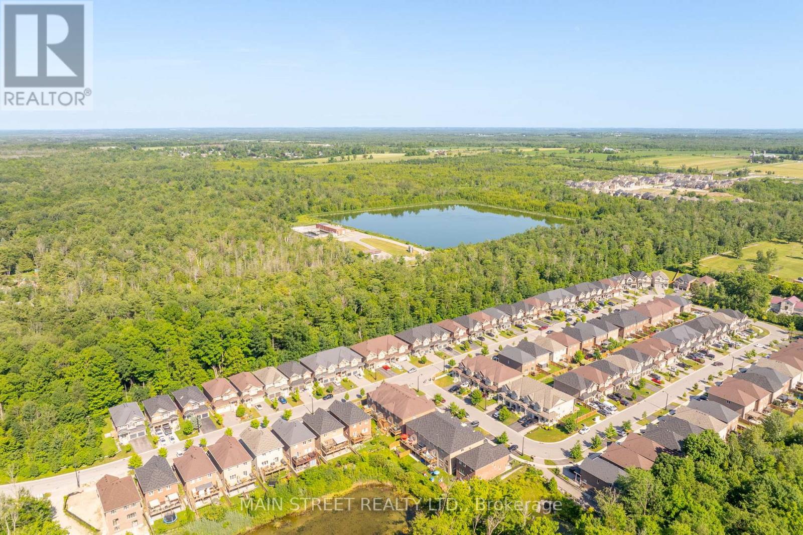 Photo 33 of 10 Prosser Crescent, Georgina ON