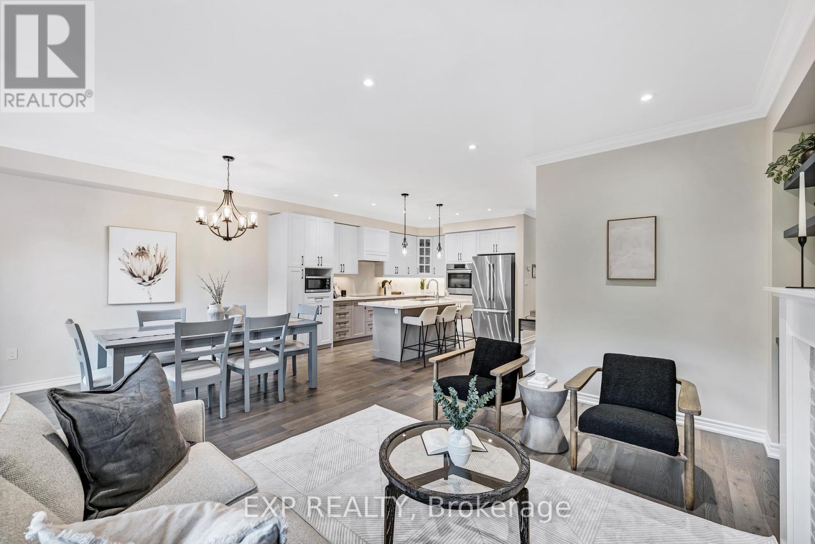 Photo 18 of 9 Gord Matthews Way, Uxbridge ON