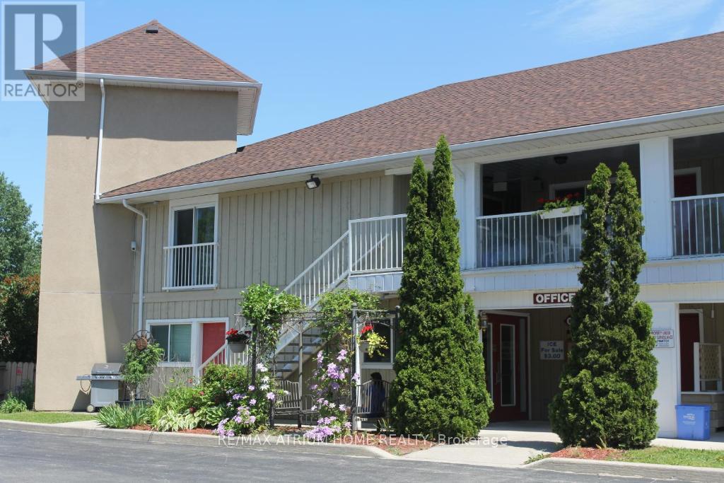 Photo 18 of 88 Main Street, Wasaga Beach ON