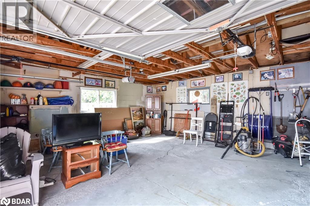 Photo 35 of 80 Parkside Drive, Barrie ON