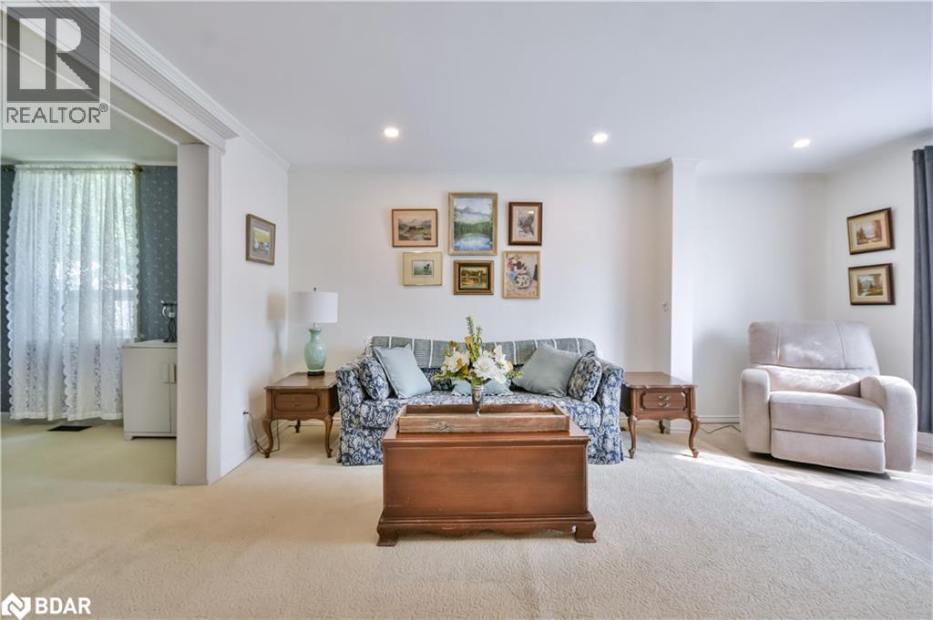 Photo 9 of 80 Parkside Drive, Barrie ON