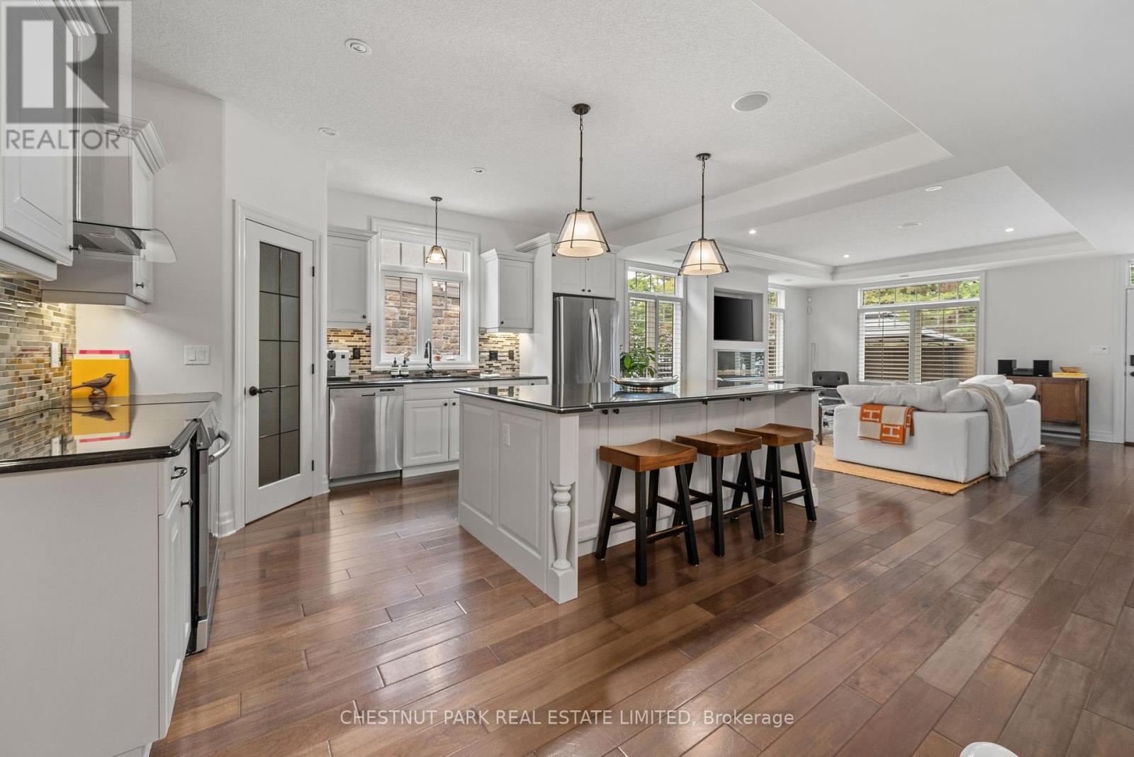 Photo 13 of 40 24 South Church Street, Belleville ON