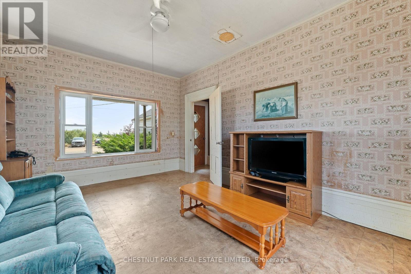 Photo 11 of 403 Closson Road, Prince Edward County ON