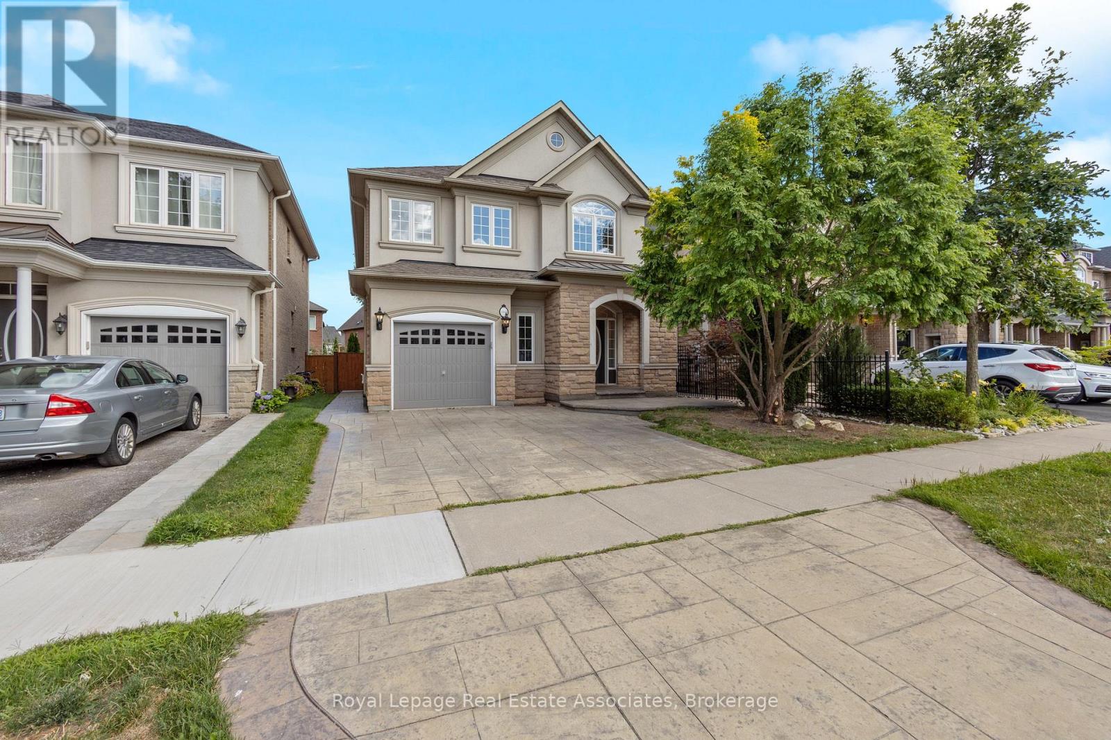 Photo 1 of 3354 Whilabout Terrace, Oakville ON