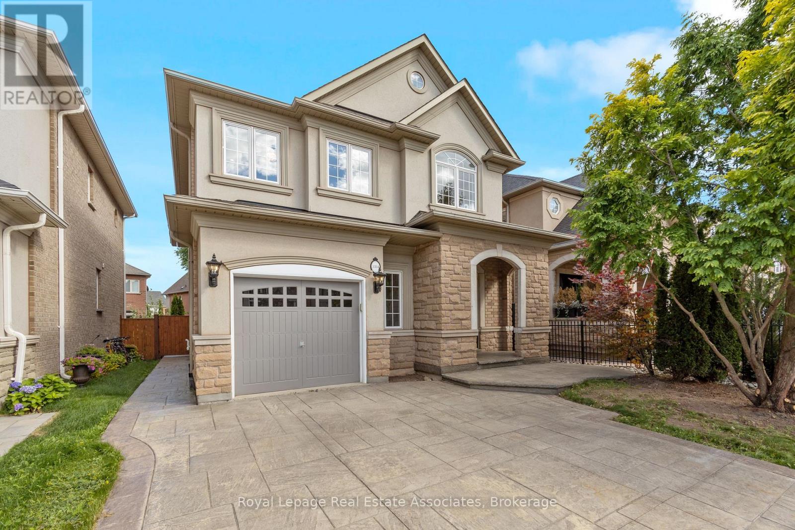 Photo 2 of 3354 Whilabout Terrace, Oakville ON
