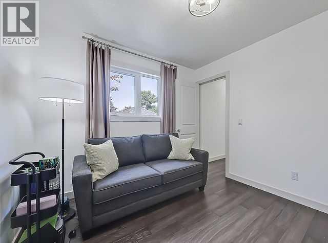 Single Family House for Sale in   Avenue NE Winston Heights/Mountview Calgary 