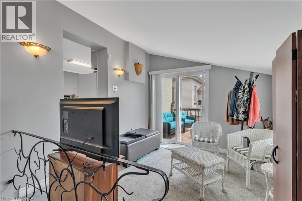 Photo 15 of 17 Blossie Street, Brantford ON