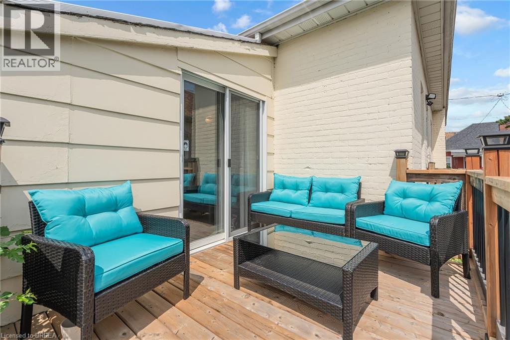 Photo 18 of 17 Blossie Street, Brantford ON