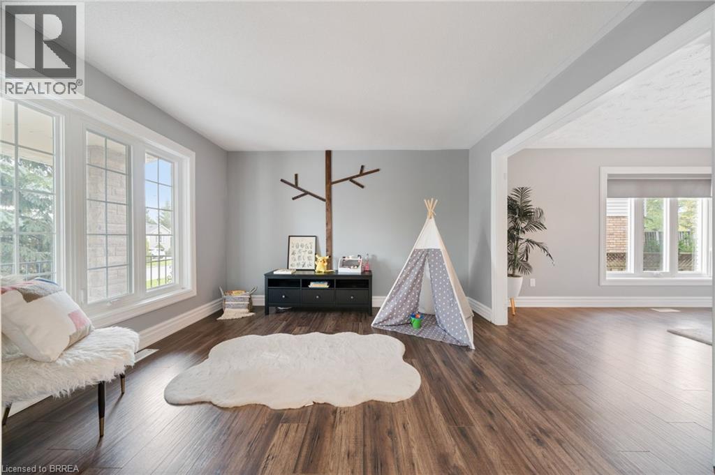 Photo 15 of 110 Fieldway Drive, Hamilton ON