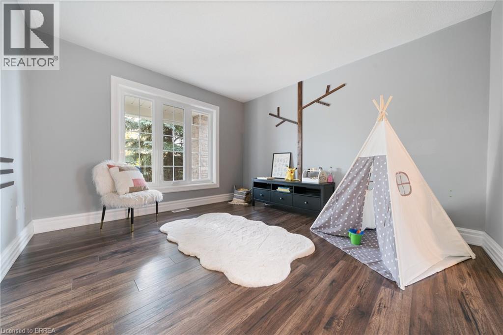 Photo 27 of 110 Fieldway Drive, Hamilton ON