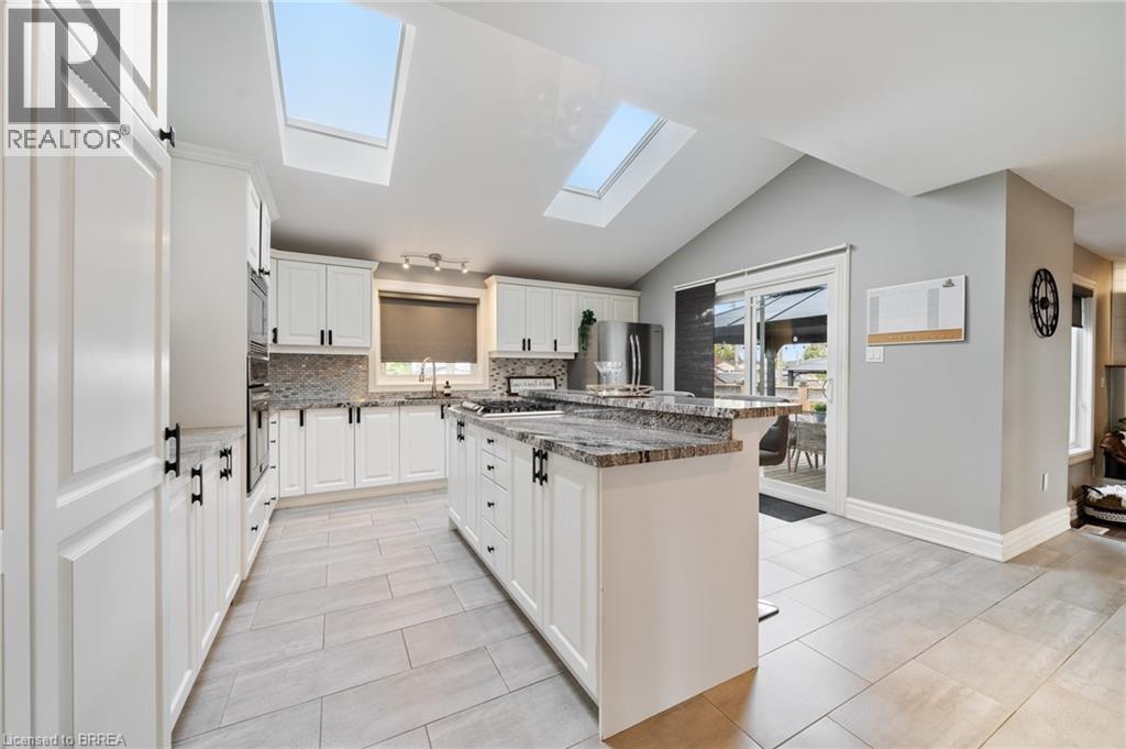 Photo 24 of 110 Fieldway Drive, Hamilton ON