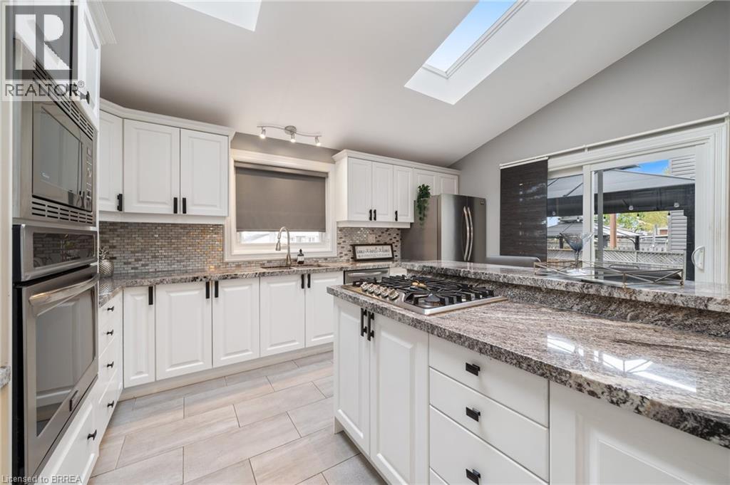 Photo 2 of 110 Fieldway Drive, Hamilton ON