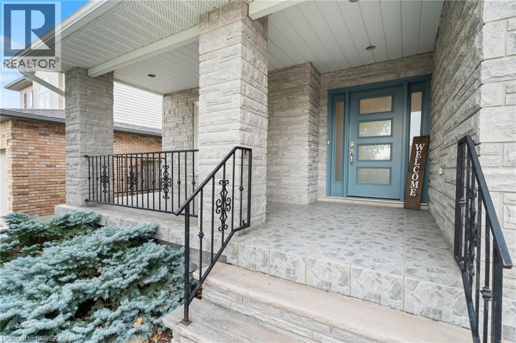 Photo 5 of 110 Fieldway Drive, Hamilton ON
