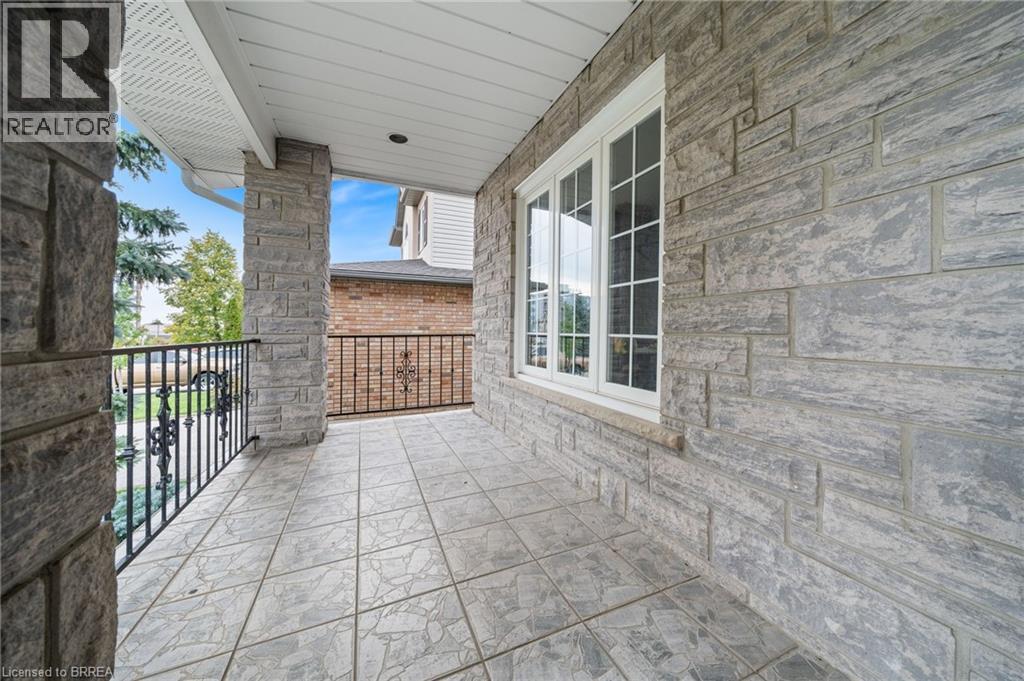Photo 35 of 110 Fieldway Drive, Hamilton ON