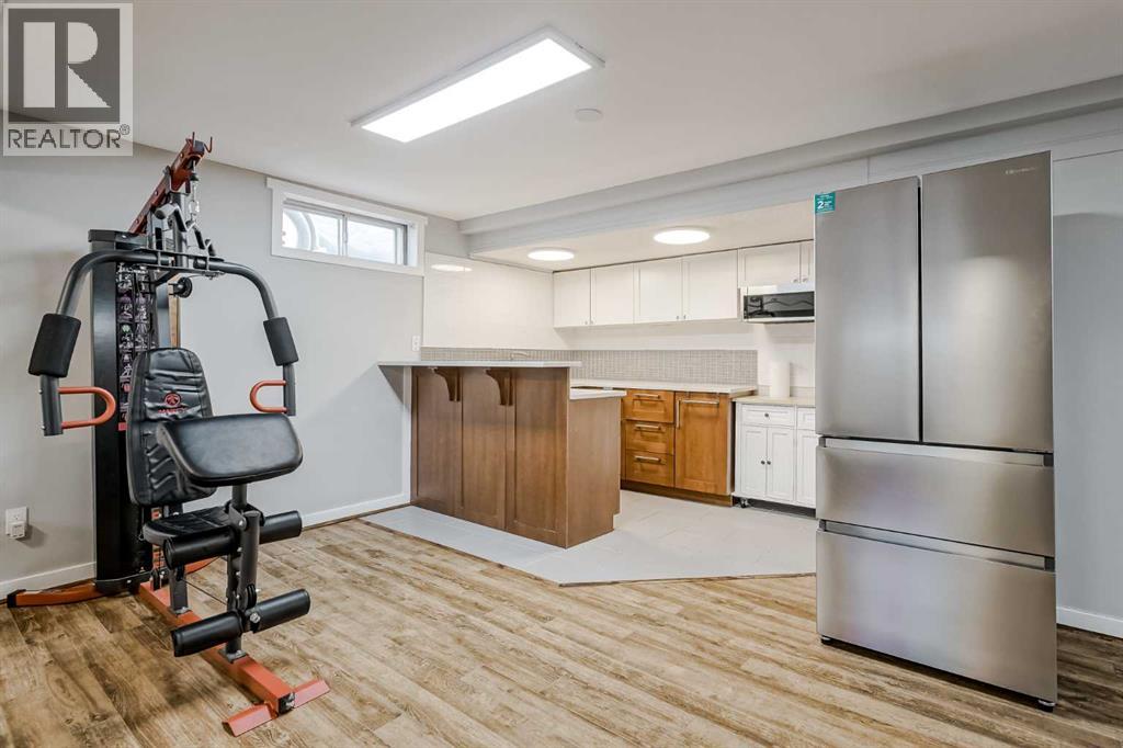 Photo 16 of 208 Woodpark Place Sw, Calgary AB