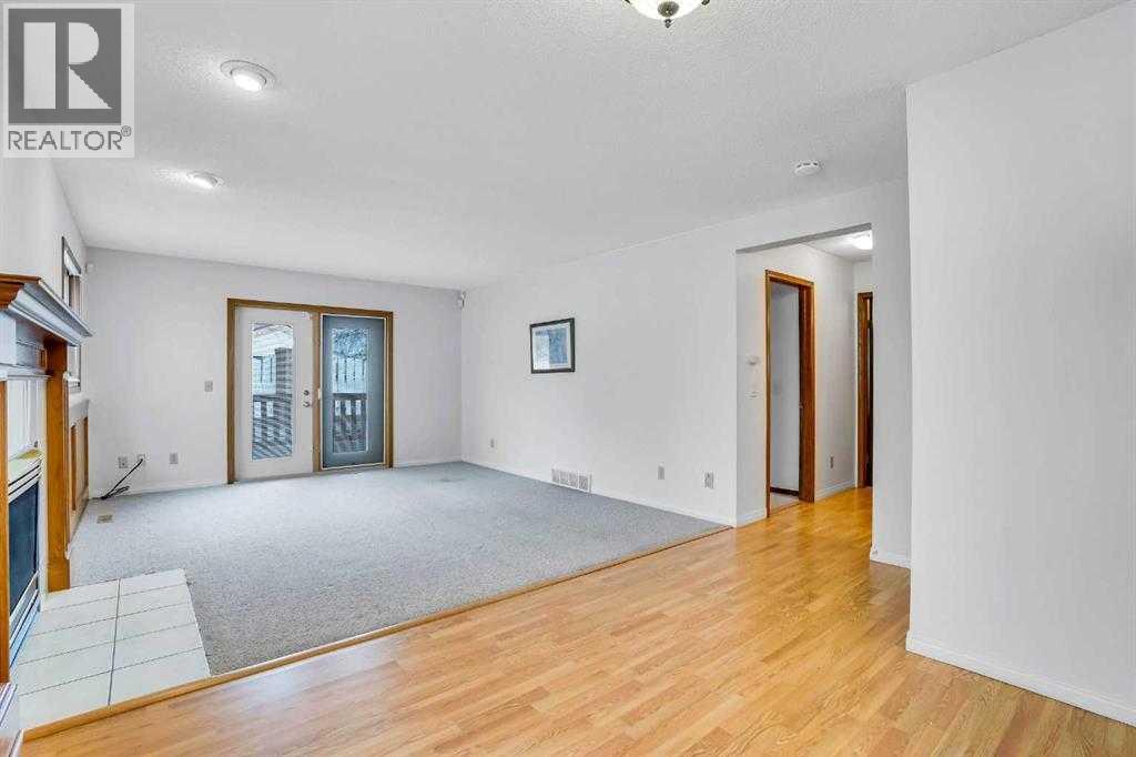 Single Family House 4 Level for Sale in  Del Monica Place NE Monterey Park Calgary 