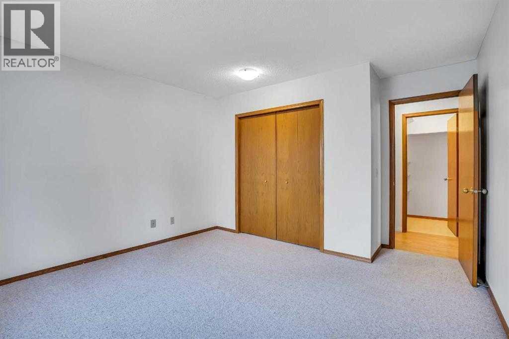 Single Family House 4 Level for Sale in  Del Monica Place NE Monterey Park Calgary 