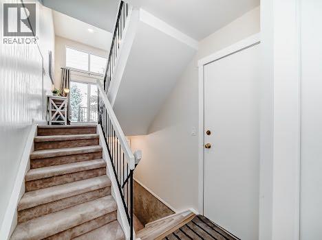 Single Family House 4 Level for Sale in   Silver Springs Road NW Silver Springs Calgary 