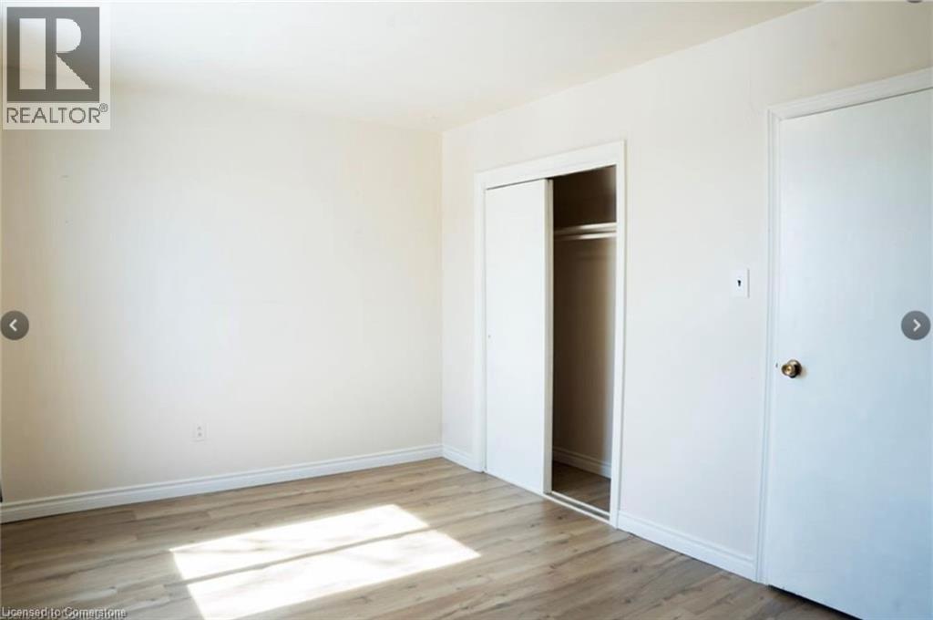 Photo 20 of 250 Highland Road W, Stoney Creek ON