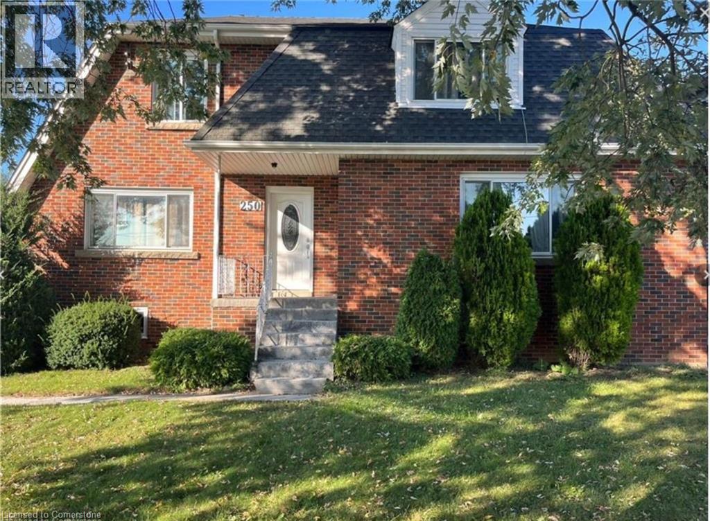 Photo 16 of 250 Highland Road W, Stoney Creek ON