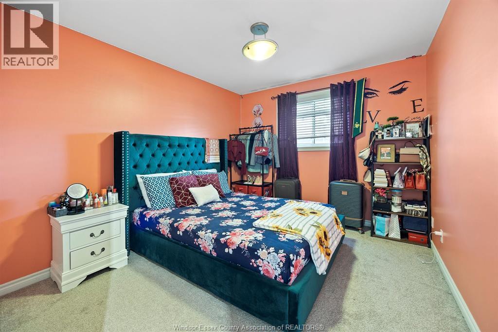 Photo 37 of 2476 Norcrest Avenue, Windsor ON