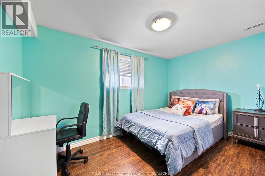 Photo 12 of 2476 Norcrest Avenue, Windsor ON
