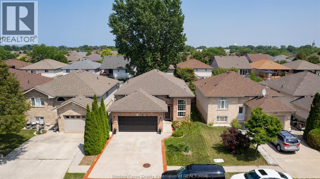 Photo 14 of 2476 Norcrest Avenue, Windsor ON