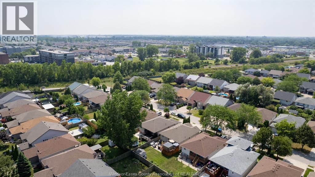 Photo 31 of 2476 Norcrest Avenue, Windsor ON