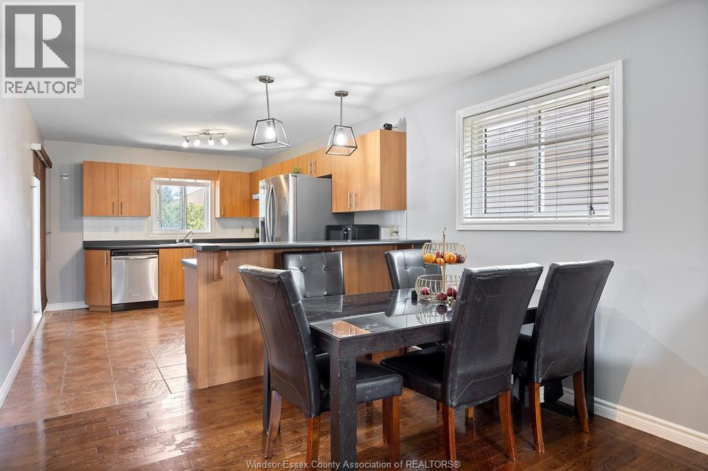 Photo 34 of 2476 Norcrest Avenue, Windsor ON