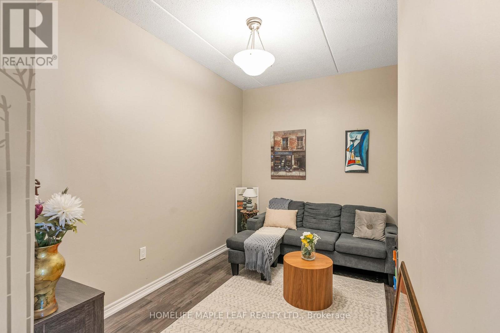 Photo 13 of 307 1421 Costigan Road, Milton ON