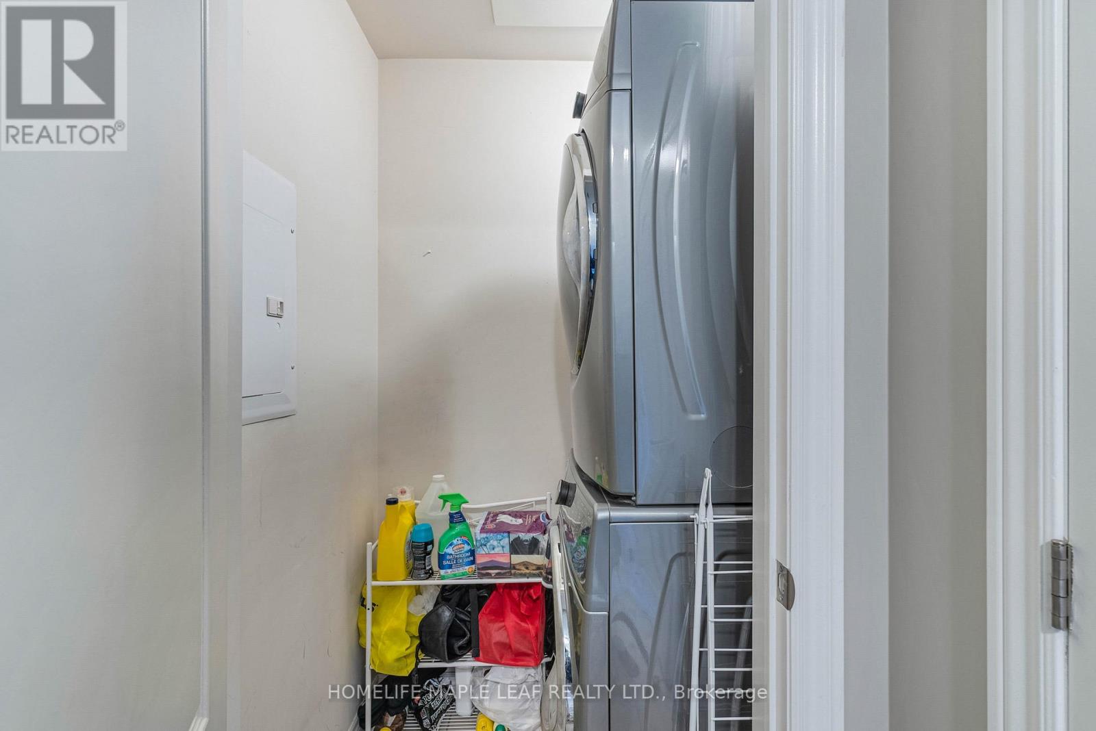 Photo 11 of 307 1421 Costigan Road, Milton ON