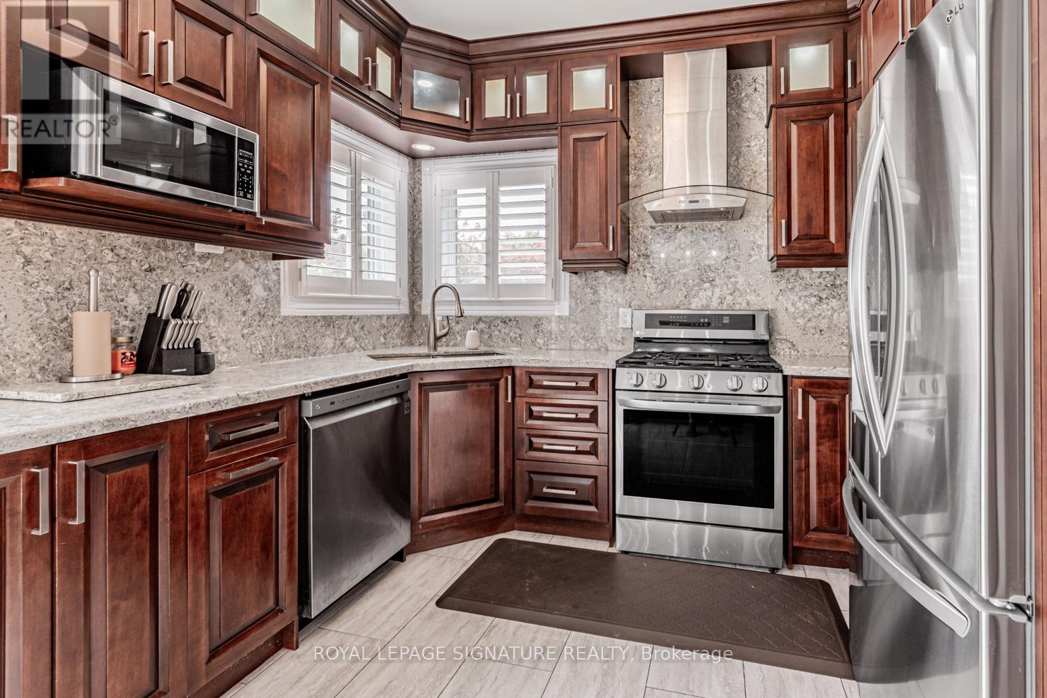 Photo 12 of 5 Sandcherry Avenue, Markham ON