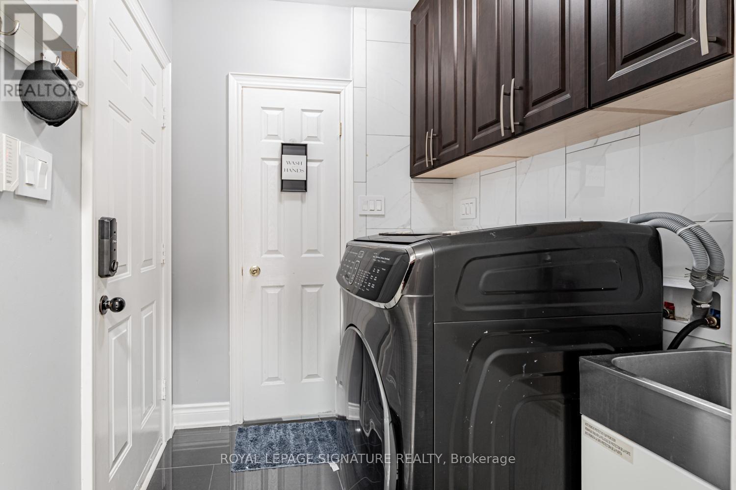 Photo 16 of 5 Sandcherry Avenue, Markham ON