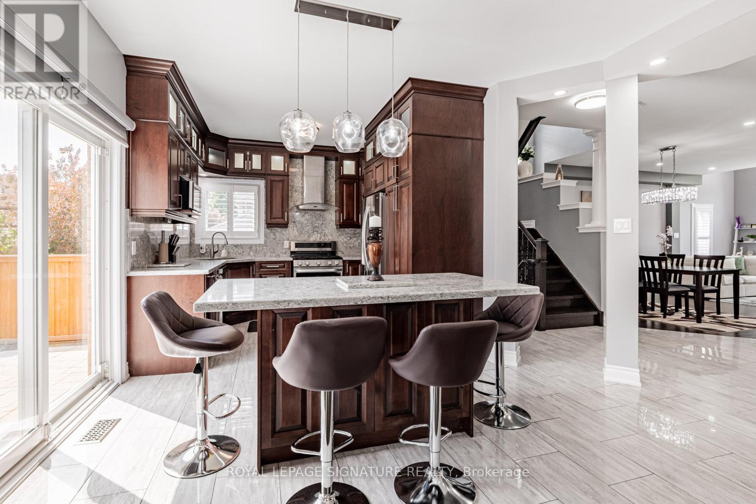 Photo 9 of 5 Sandcherry Avenue, Markham ON