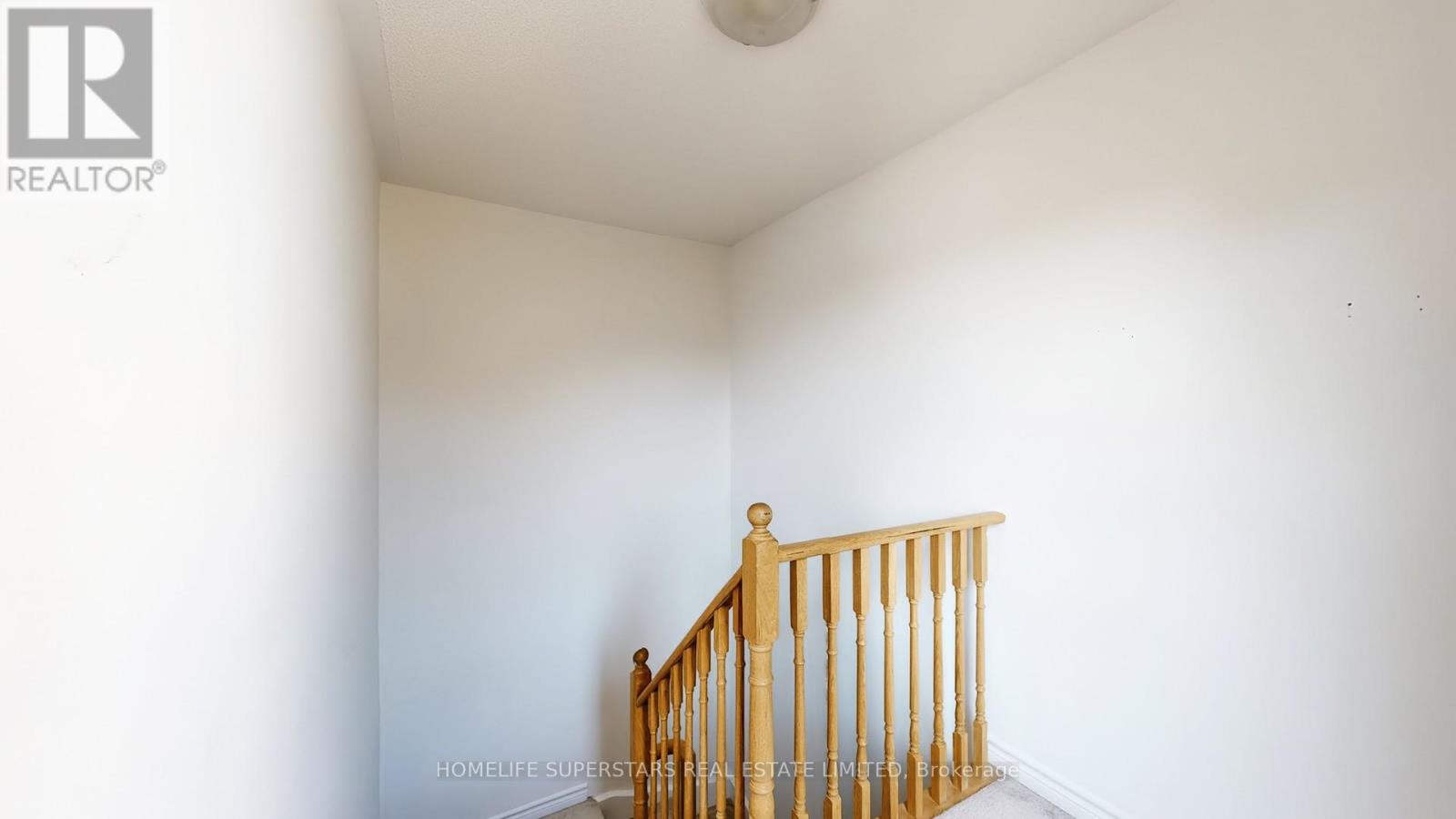 Photo 30 of 42 02 2420 Baronwood Drive, Oakville ON