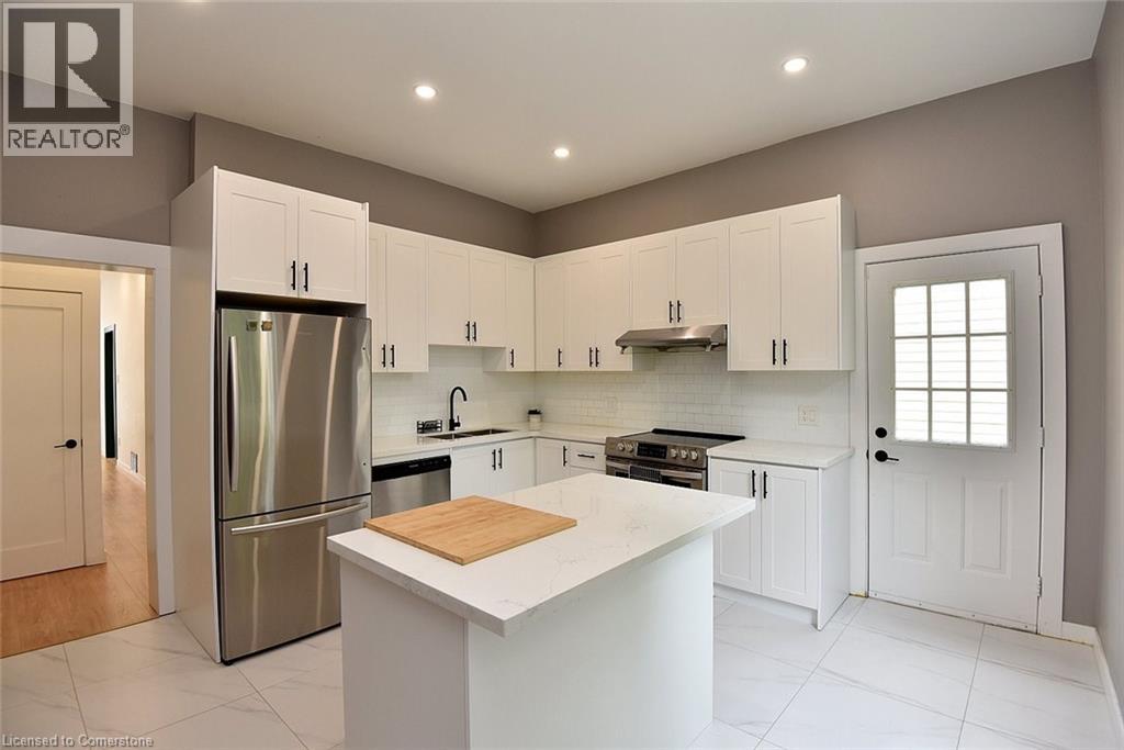 Photo 11 of 273 Robert Street, Hamilton ON