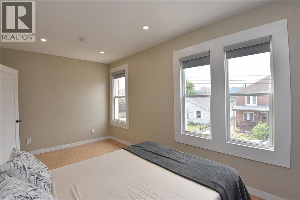 Photo 26 of 273 Robert Street, Hamilton ON