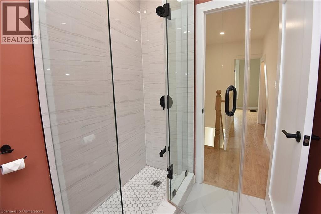 Photo 27 of 273 Robert Street, Hamilton ON