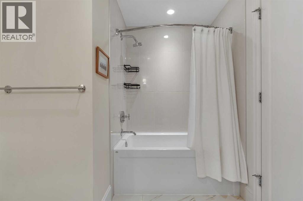 Photo 2 of 401 221 Quarry Way Se, Calgary AB