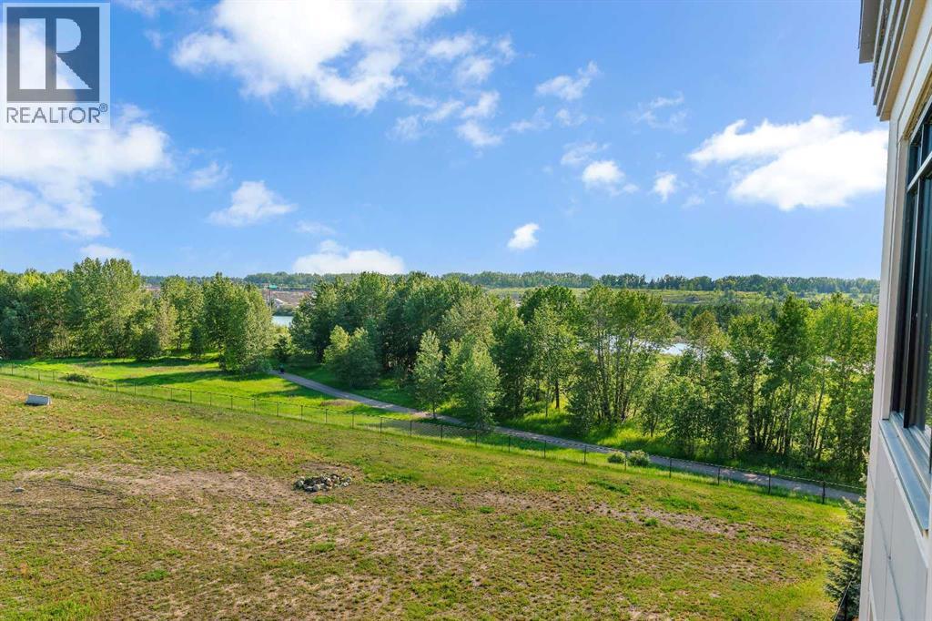 Photo 4 of 401 221 Quarry Way Se, Calgary AB