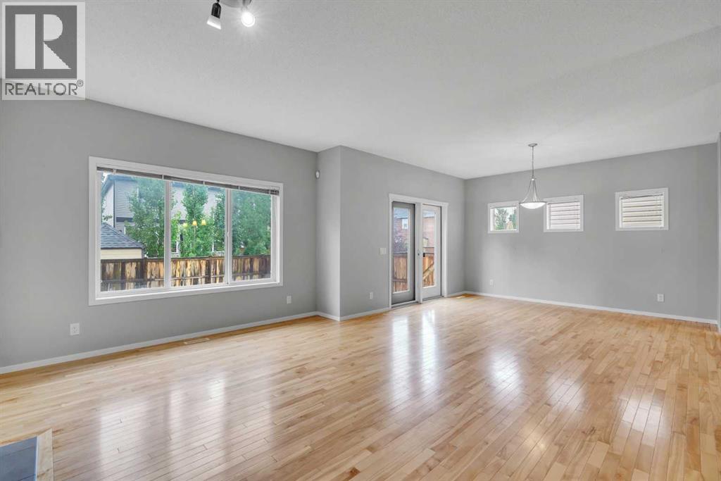 Photo 16 of 1500 Copperfield Boulevard Se, Calgary AB