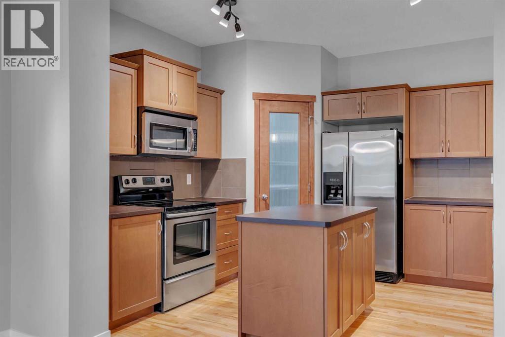 Photo 8 of 1500 Copperfield Boulevard Se, Calgary AB
