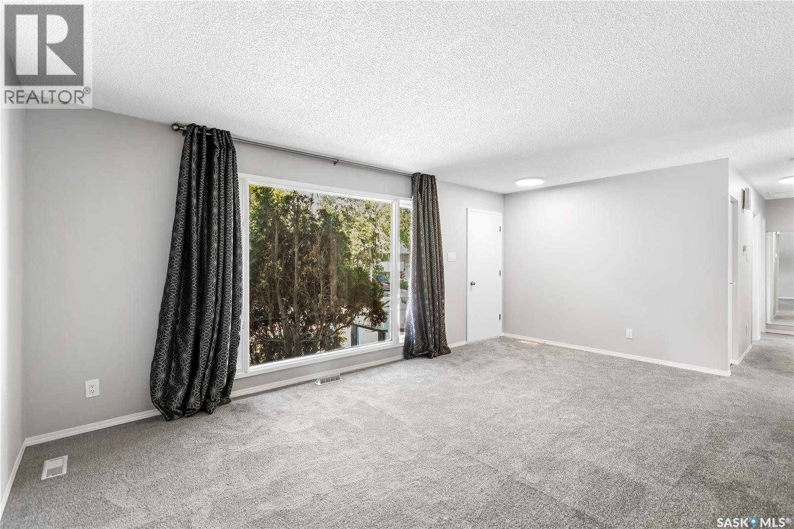 Photo 13 of 158 Trifunov Crescent, Regina SK