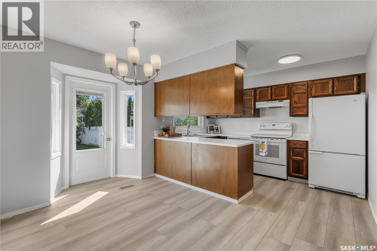 Photo 9 of 158 Trifunov Crescent, Regina SK