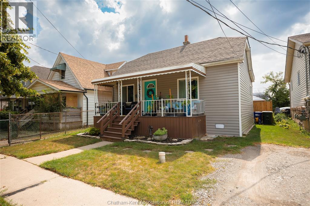 Photo 9 of 1249 High Street, Windsor ON