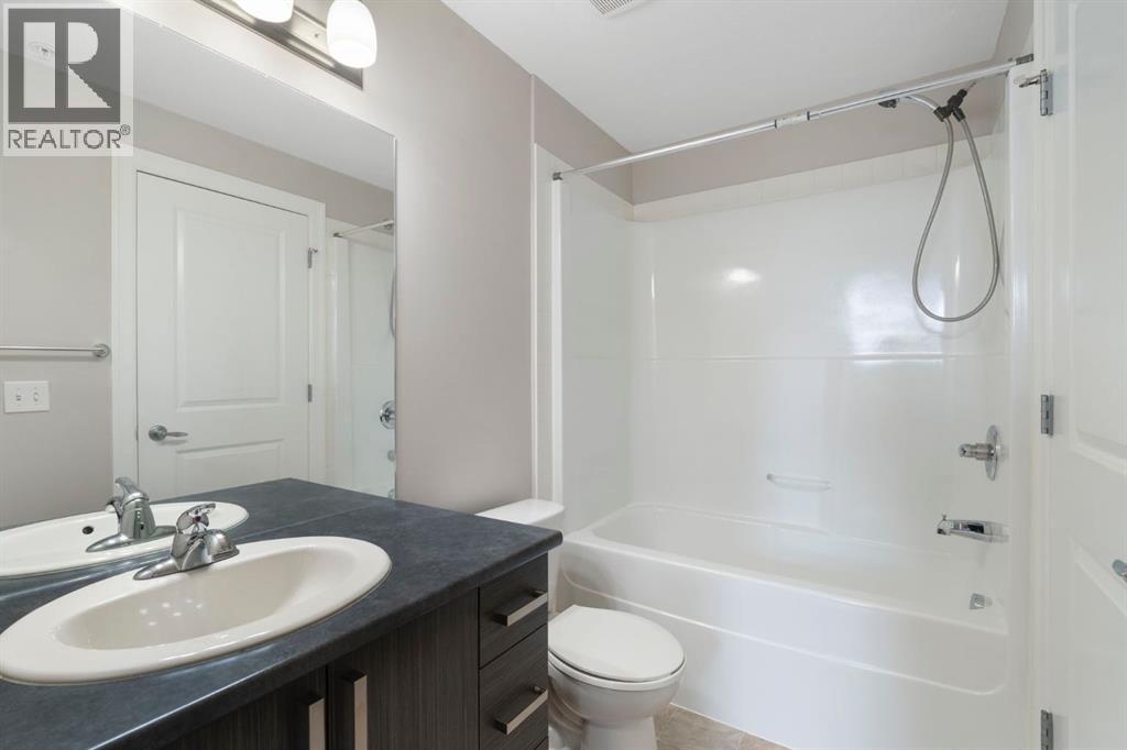 Photo 8 of 112 117 Copperpond Common Se, Calgary AB